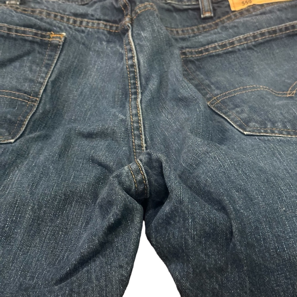 Men’s Bog & Tall Levi’s 559 relaxed fit Jeans Size 42 X 32 - Picture 5 of 9